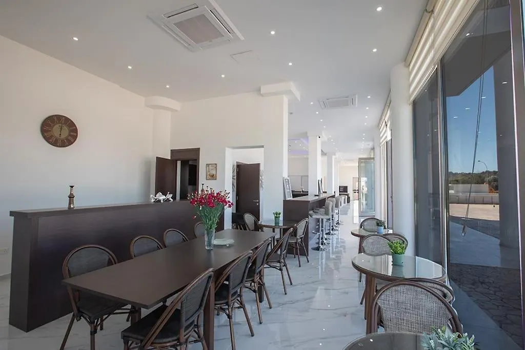Villa Maxor Palace Protaras